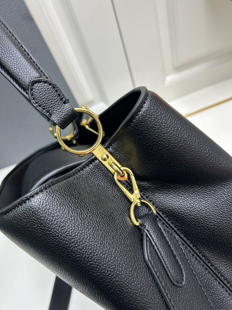 LV Capucines Bags